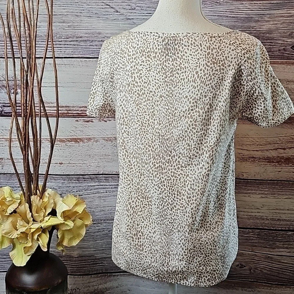 H&M LEOPARD PRINT SHORT SLEEVE TIERED PULLOVER TOP BLOUSE - Picture 6 of 13